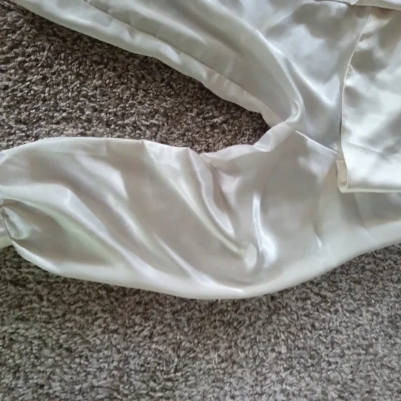 Women's Josephine Chaus blouse - Picture 3 of 10